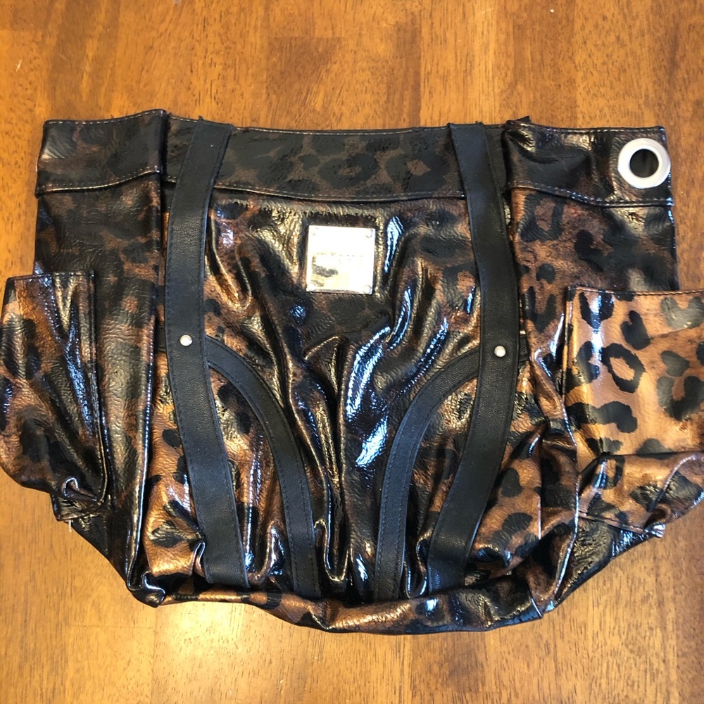 2/$50! Miche shell cover of demi purse Lisa